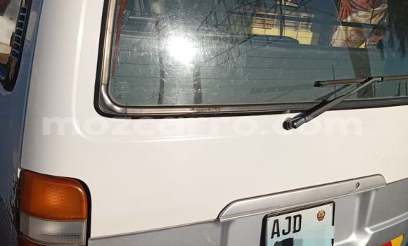 Nunua Ilio tumika Toyota Hiace Nyingine Gari ndani ya Maputo nchini Maputo Nunua Ilio tumika Toyota Hiace Nyingine Gari ndani ya Maputo nchini Maputo