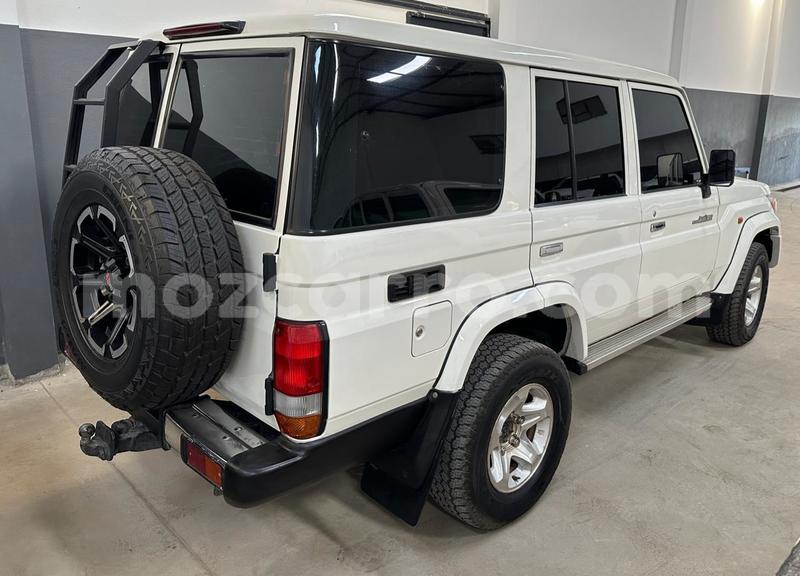 Big with watermark toyota land cruiser maputo maputo 23289