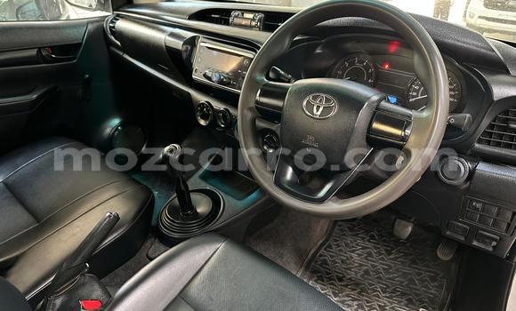 Buy Used Toyota Hiluxe Revo White Car in Maputo in Maputo Buy Used Toyota Hiluxe Revo White Car in Maputo in Maputo