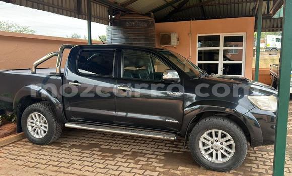 Nunua Ilio tumika Toyota Hilux Nyeusi Gari ndani ya Maputo nchini Maputo Nunua Ilio tumika Toyota Hilux Nyeusi Gari ndani ya Maputo nchini Maputo
