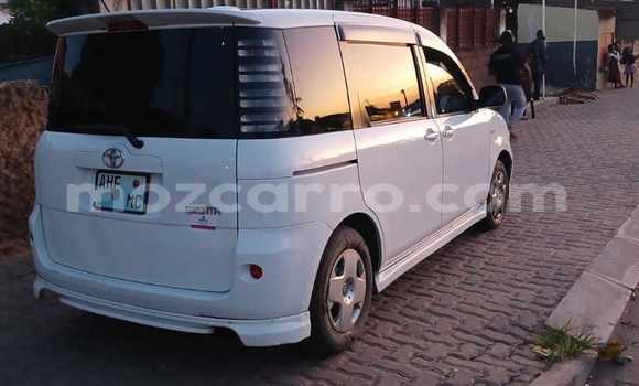 Buy Used Toyota Sienta White Car in Maputo in Maputo Buy Used Toyota Sienta White Car in Maputo in Maputo