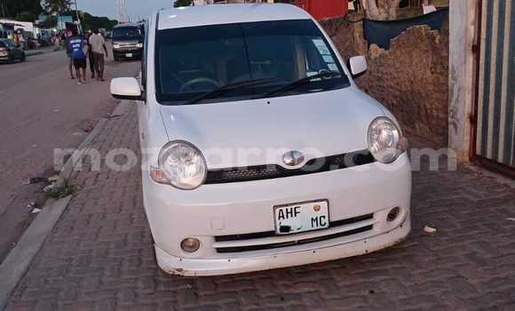 Buy Used Toyota Sienta White Car in Maputo in Maputo Buy Used Toyota Sienta White Car in Maputo in Maputo
