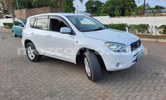 Tenga Tsaru Toyota RAV4 Chena Mota in Maputo in Maputo Tenga Tsaru Toyota RAV4 Chena Mota in Maputo in Maputo