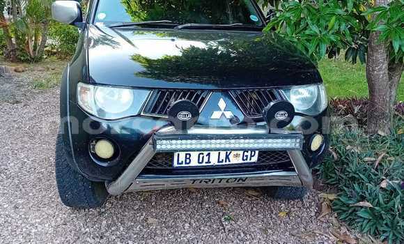 Comprar Usado Mitsubishi L200 Preto Carro em Maputo em Maputo Comprar Usado Mitsubishi L200 Preto Carro em Maputo em Maputo