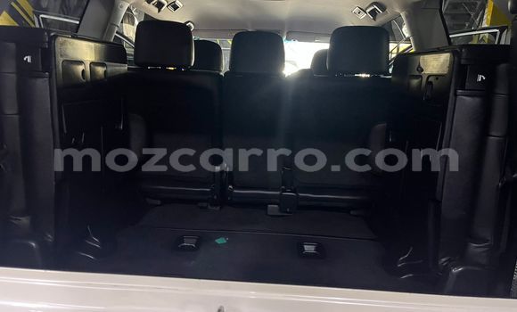 Comprar Novo Toyota Land Cruiser Branco Carro em Maputo em Maputo Comprar Novo Toyota Land Cruiser Branco Carro em Maputo em Maputo