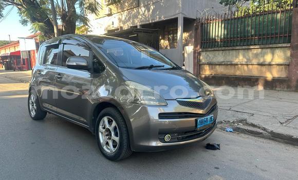 Comprar Usado Toyota Ractis Castanho Carro em Maputo em Maputo Comprar Usado Toyota Ractis Castanho Carro em Maputo em Maputo