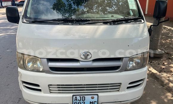 Comprar Usado Toyota Hiace Branco Carro em Maputo em Maputo