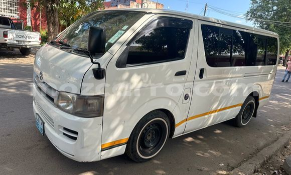 Comprar Usado Toyota Hiace Branco Carro em Maputo em Maputo Comprar Usado Toyota Hiace Branco Carro em Maputo em Maputo