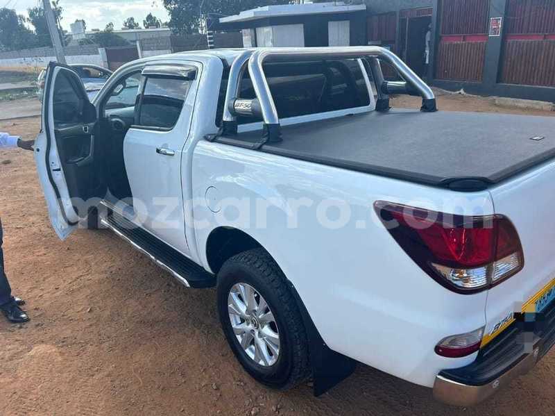 Big with watermark mazda bt 50 maputo maputo 23344