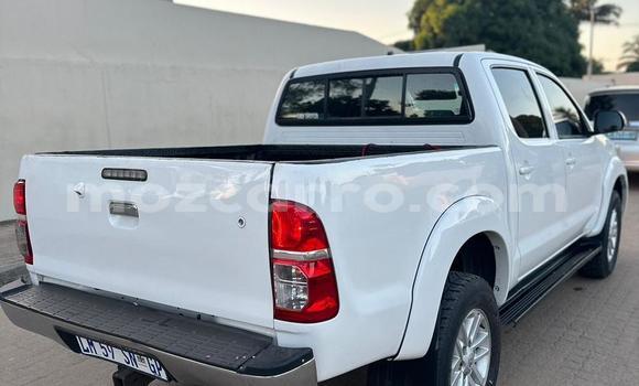 Comprar Novo Toyota Hilux Branco Carro em Maputo em Maputo Comprar Novo Toyota Hilux Branco Carro em Maputo em Maputo