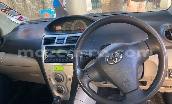 Comprar Usado Toyota Belta Prata Carro em Maputo em Maputo Comprar Usado Toyota Belta Prata Carro em Maputo em Maputo