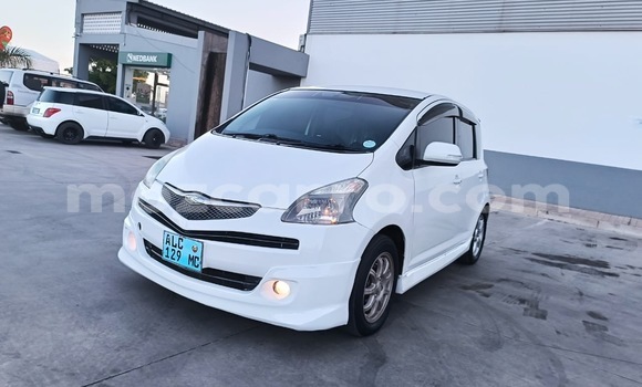 Comprar Usado Toyota Ractis Branco Carro em Maputo em Maputo Comprar Usado Toyota Ractis Branco Carro em Maputo em Maputo
