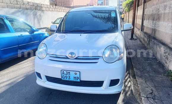 Nunua Ilio tumika Toyota Sienta Nyeupe Gari ndani ya Maputo nchini Maputo Nunua Ilio tumika Toyota Sienta Nyeupe Gari ndani ya Maputo nchini Maputo