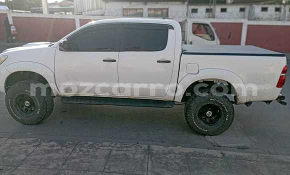 Buy Used Toyota Hilux White Car in Maputo in Maputo Buy Used Toyota Hilux White Car in Maputo in Maputo