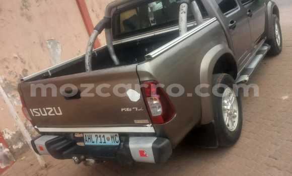 Tenga Tsaru Isuzu KB Zvimwe Mota in Maputo in Maputo Tenga Tsaru Isuzu KB Zvimwe Mota in Maputo in Maputo