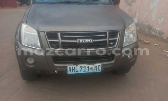 Tenga Tsaru Isuzu KB Zvimwe Mota in Maputo in Maputo Tenga Tsaru Isuzu KB Zvimwe Mota in Maputo in Maputo