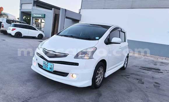 Buy Used Toyota Ractis White Car in Maputo in Maputo Buy Used Toyota Ractis White Car in Maputo in Maputo
