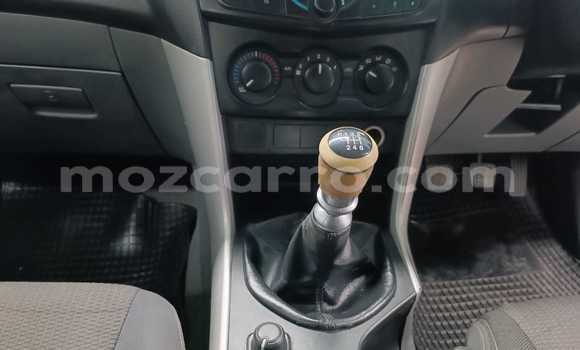 Comprar Usado Mazda BT-50 Azul Carro em Maputo em Maputo Comprar Usado Mazda BT-50 Azul Carro em Maputo em Maputo