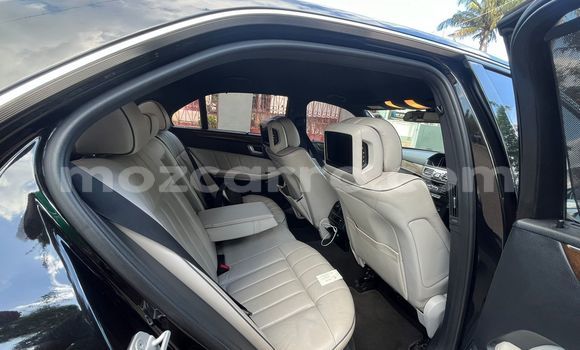Comprar Novo Mercedes-Benz E200 Preto Carro em Maputo em Maputo Comprar Novo Mercedes-Benz E200 Preto Carro em Maputo em Maputo