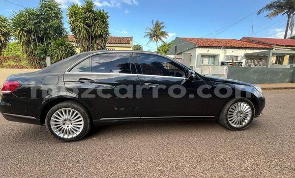 Comprar Novo Mercedes-Benz E200 Preto Carro em Maputo em Maputo Comprar Novo Mercedes-Benz E200 Preto Carro em Maputo em Maputo