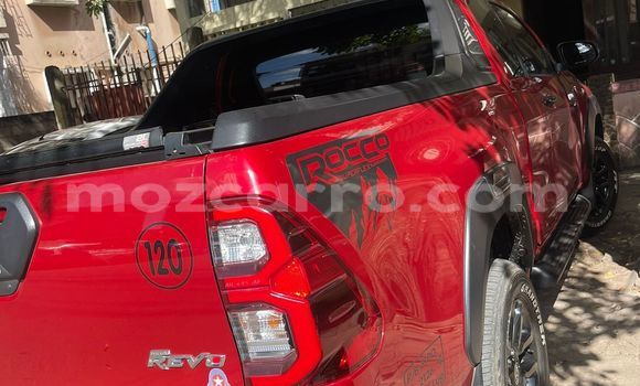 Comprar Novo Toyota Hiluxe Revo Vermelho Carro em Maputo em Maputo Comprar Novo Toyota Hiluxe Revo Vermelho Carro em Maputo em Maputo