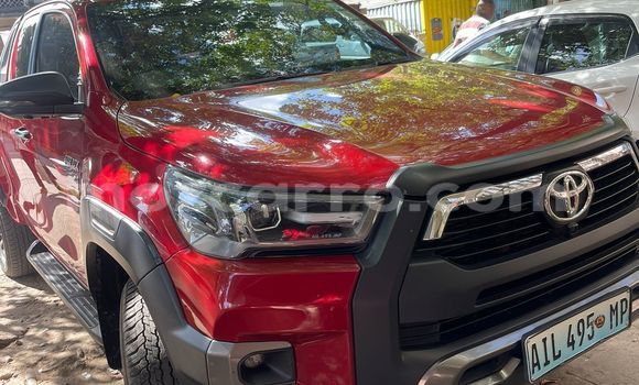 Buy Used Toyota Hiluxe Revo Red Car in Maputo in Maputo Buy Used Toyota Hiluxe Revo Red Car in Maputo in Maputo