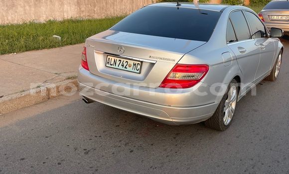 Comprar Usado Mercedes-Benz C180 COUPE Prata Carro em Maputo em Maputo Comprar Usado Mercedes-Benz C180 COUPE Prata Carro em Maputo em Maputo