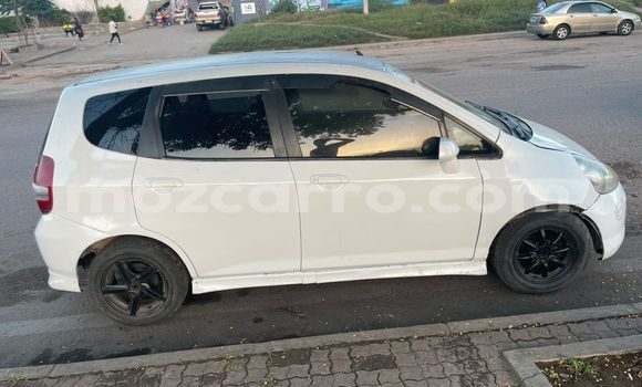 Comprar Usado Honda Fit Branco Carro em Maputo em Maputo