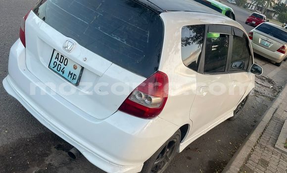 Buy Used Honda Fit White Car in Maputo in Maputo Buy Used Honda Fit White Car in Maputo in Maputo