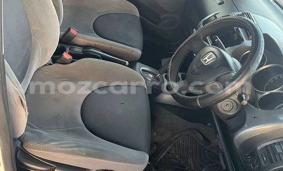 Buy Used Honda Fit White Car in Maputo in Maputo Buy Used Honda Fit White Car in Maputo in Maputo