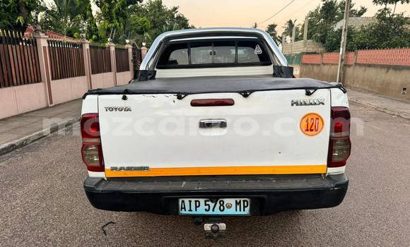 Tenga Tsaru Toyota Hilux Chena Mota in Boane in Maputo Tenga Tsaru Toyota Hilux Chena Mota in Boane in Maputo