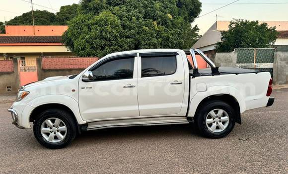 Tenga Tsaru Toyota Hilux Chena Mota in Boane in Maputo Tenga Tsaru Toyota Hilux Chena Mota in Boane in Maputo