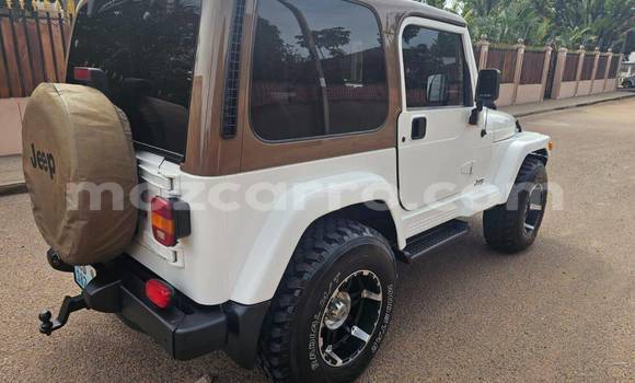 Buy Used Jeep Wrangler White Car in Nice view in Maputo Buy Used Jeep Wrangler White Car in Nice view in Maputo
