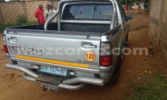 Tenga Tsaru Isuzu KB Chena Mota in Beautiful vista in Maputo Tenga Tsaru Isuzu KB Chena Mota in Beautiful vista in Maputo