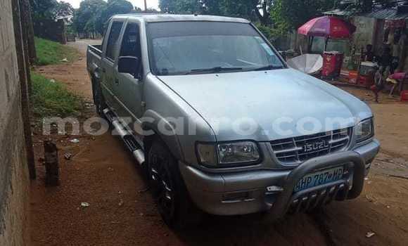 Tenga Tsaru Isuzu KB Chena Mota in Beautiful vista in Maputo Tenga Tsaru Isuzu KB Chena Mota in Beautiful vista in Maputo