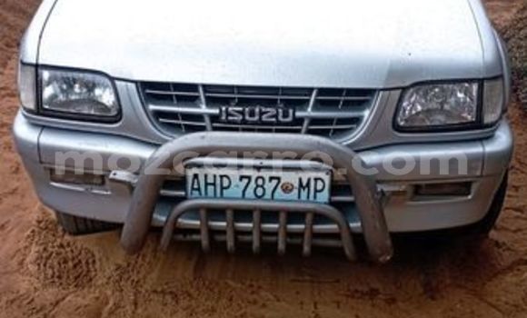 Tenga Tsaru Isuzu KB Chena Mota in Beautiful vista in Maputo Tenga Tsaru Isuzu KB Chena Mota in Beautiful vista in Maputo