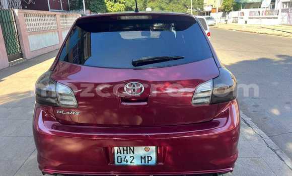 Tenga Tsaru Toyota Blade Tsvuku Mota in Beautiful vista in Maputo Tenga Tsaru Toyota Blade Tsvuku Mota in Beautiful vista in Maputo