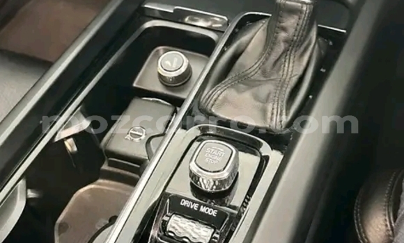 Tenga Tsaru Volvo XC90 Zvimwe Mota in Maputo in Maputo Tenga Tsaru Volvo XC90 Zvimwe Mota in Maputo in Maputo