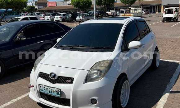 Tenga Tsaru Toyota Vitz Chena Mota in Beautiful vista in Maputo Tenga Tsaru Toyota Vitz Chena Mota in Beautiful vista in Maputo
