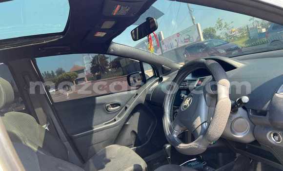 Tenga Tsaru Toyota Vitz Chena Mota in Beautiful vista in Maputo Tenga Tsaru Toyota Vitz Chena Mota in Beautiful vista in Maputo