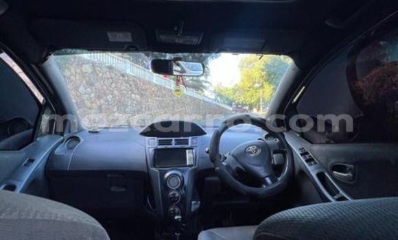 Tenga Tsaru Toyota Vitz Chena Mota in Beautiful vista in Maputo Tenga Tsaru Toyota Vitz Chena Mota in Beautiful vista in Maputo