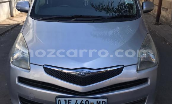 Comprar Usado Toyota Ractis Prata Carro em Maputo em Maputo