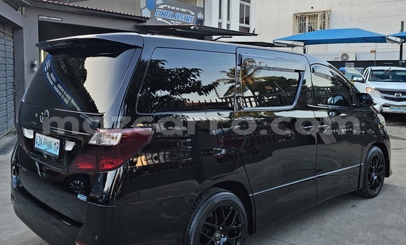 Comprar Usado Toyota Alphard Prata Carro em Maputo em Maputo Comprar Usado Toyota Alphard Prata Carro em Maputo em Maputo