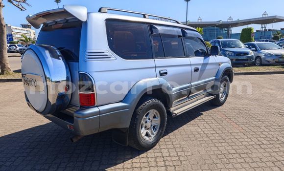 Comprar Usado Toyota Land Cruiser Prado Azul Carro em Maputo em Maputo Comprar Usado Toyota Land Cruiser Prado Azul Carro em Maputo em Maputo