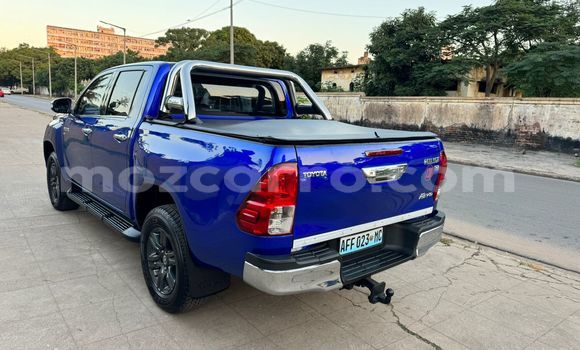 Nunua Ilio tumika Toyota Hilux Bluu Gari ndani ya Maputo nchini Maputo Nunua Ilio tumika Toyota Hilux Bluu Gari ndani ya Maputo nchini Maputo