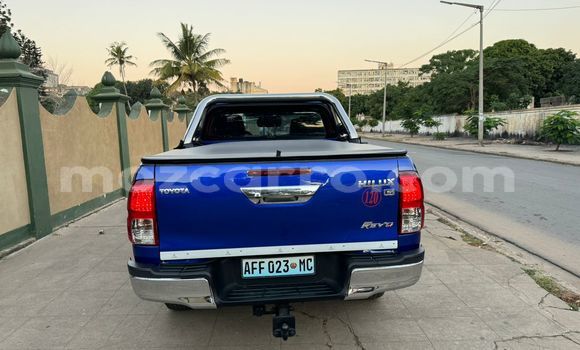 Nunua Ilio tumika Toyota Hilux Bluu Gari ndani ya Maputo nchini Maputo Nunua Ilio tumika Toyota Hilux Bluu Gari ndani ya Maputo nchini Maputo