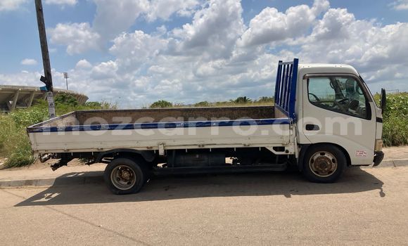 Buy Used Toyota Dyna White Car in Maputo in Maputo Buy Used Toyota Dyna White Car in Maputo in Maputo