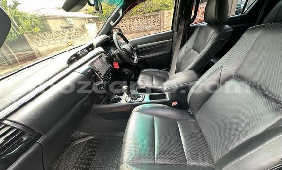 Nunua Ilio tumika Toyota Hiluxe Revo Kijani Gari ndani ya Maputo nchini Maputo Nunua Ilio tumika Toyota Hiluxe Revo Kijani Gari ndani ya Maputo nchini Maputo