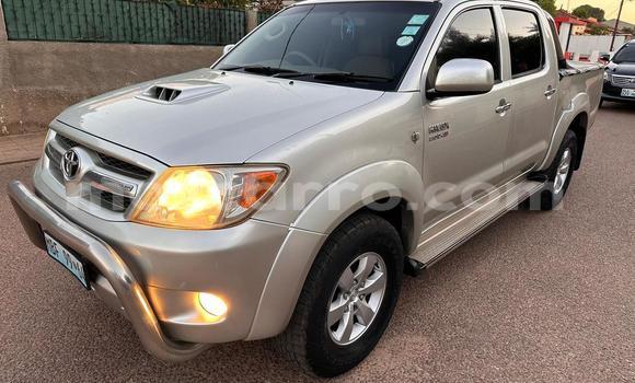 Buy Used Toyota Hilux Beige Car in Maputo in Maputo Buy Used Toyota Hilux Beige Car in Maputo in Maputo