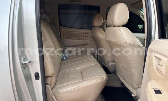 Buy Used Toyota Hilux Beige Car in Maputo in Maputo Buy Used Toyota Hilux Beige Car in Maputo in Maputo